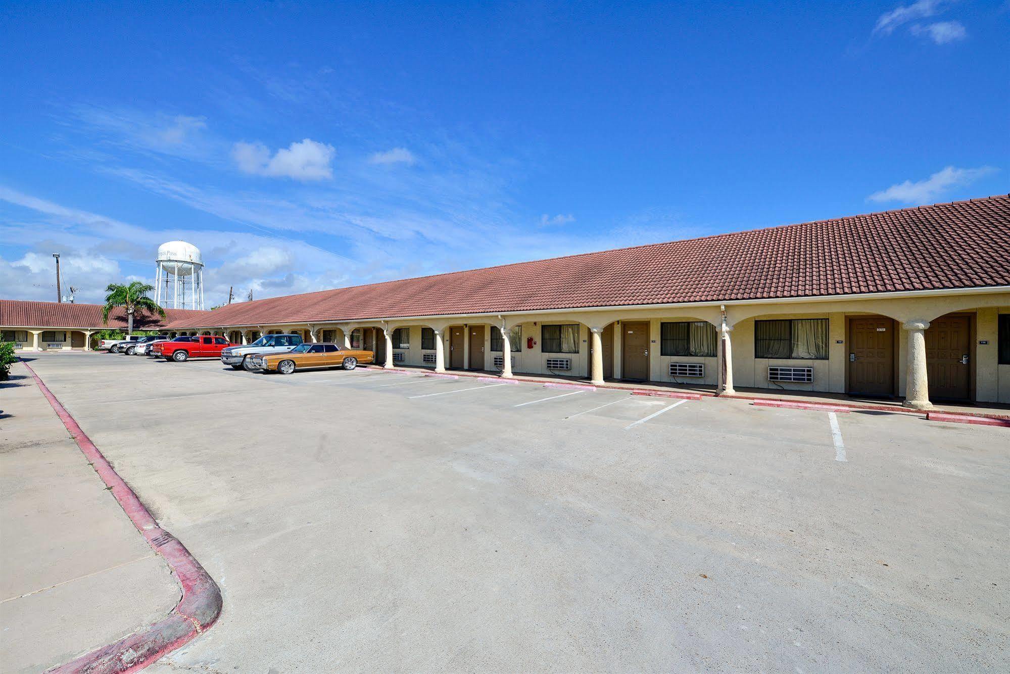 Americas Best Value Inn Aransas Pass Exterior foto